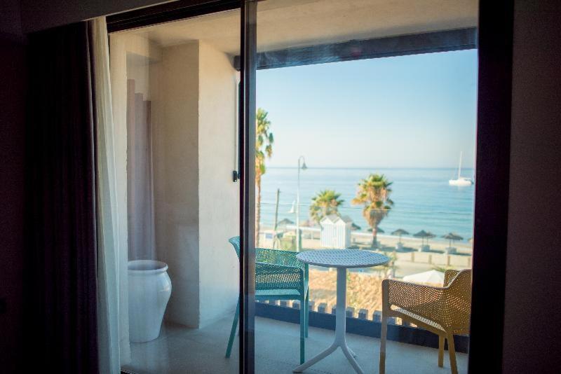 H Boutique Pena Parda Hotel La Herradura  Room photo